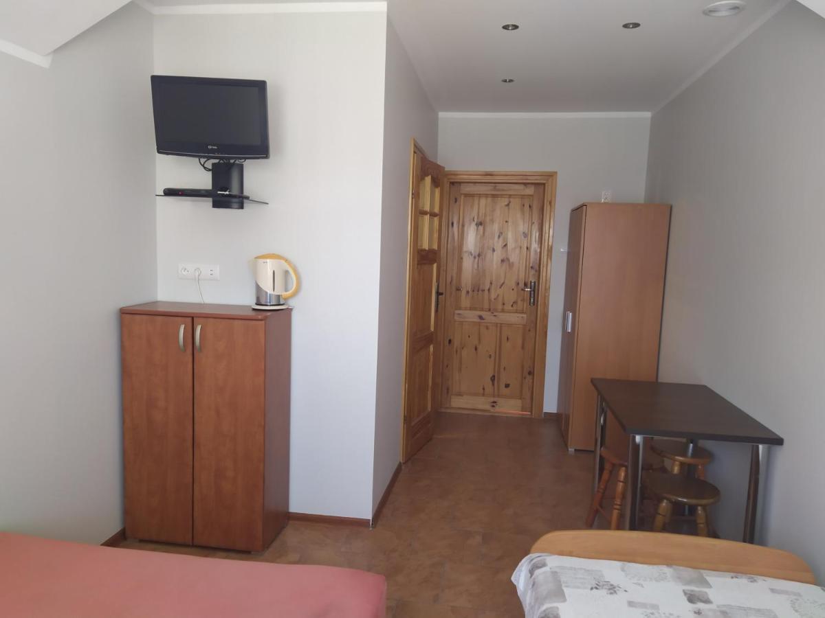Pokoje Goscinne R10 Rewa Bagian luar foto