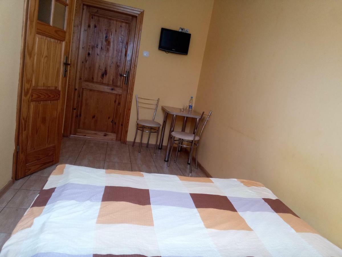Pokoje Goscinne R10 Rewa Bagian luar foto